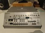 Roland TB-03 Boutique, Muziek en Instrumenten, Synthesizers, Roland, Zo goed als nieuw, Met midi-aansluiting, Overige aantallen