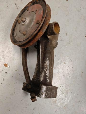 Waterpomp Fiat 850 - Oldtimer Onderdeel beschikbaar voor biedingen