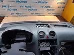 Dashboard van een Volkswagen Caddy, Gebruikt, -, -, -