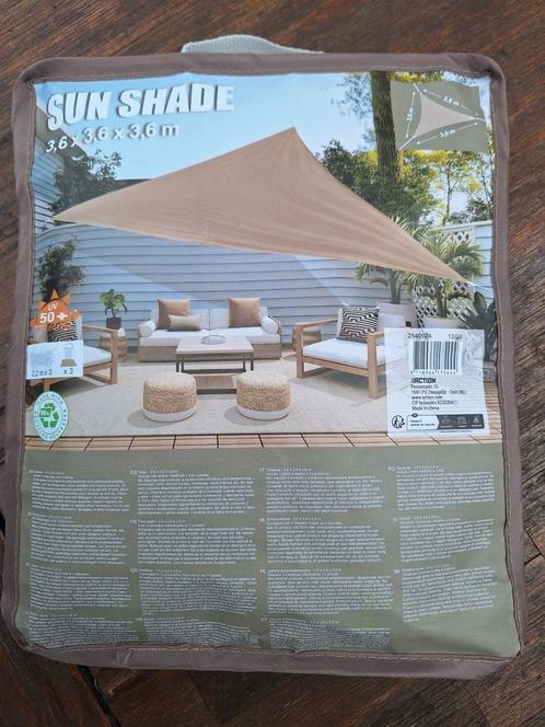 Nieuwe Schaduwdoek Driehoek 3,6m Zandkleur, Tuin en Terras, Schaduwdoeken, Nieuw, Ophalen of Verzenden