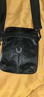 HUGO BOSS SCHOUDERTAS OSFA, Ophalen of Verzenden, Zo goed als nieuw, Zwart