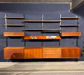 Poul Cadovius by Royal System vintage modulair wandsysteem beschikbaar voor biedingen