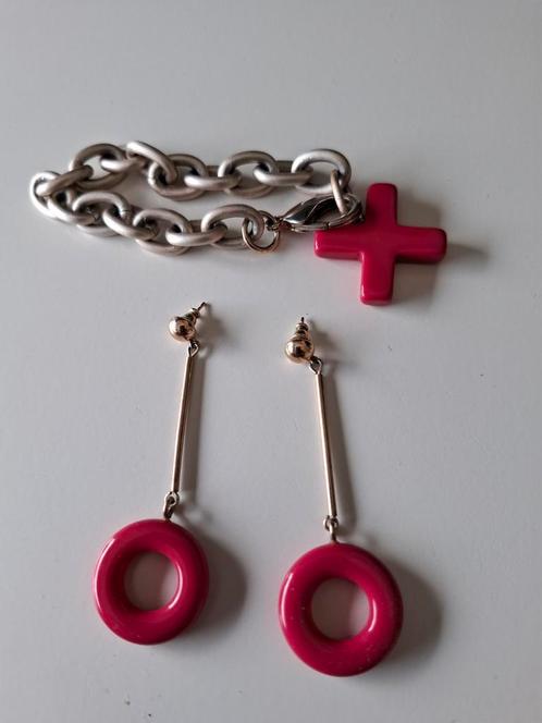 Camps en camps oorbellen en armband set, Sieraden, Tassen en Uiterlijk, Oorbellen, Zo goed als nieuw, Overige materialen, Roze