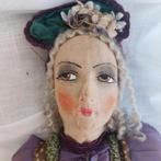 Sofadoll met beugeltasje., Verzamelen, Poppen, Ophalen of Verzenden, Gebruikt, Pop
