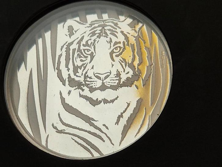 0,5 oz Silver HIDDEN TIGER Coin. 250 Togrog. Mongolia 2019., Postzegels en Munten, Munten | Azië, Losse munt, Oost-Azië, Zilver