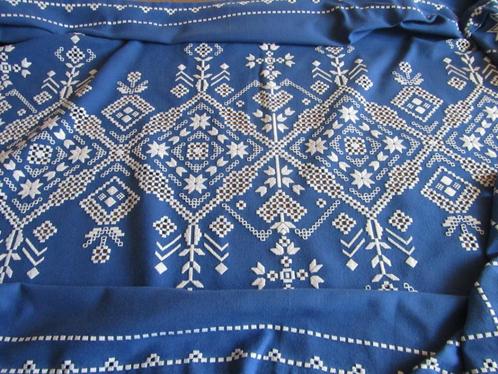 Hardanger tafelkleed   blauw/wit tafelkleed, Antiek en Kunst, Antiek | Kleden en Textiel, Verzenden