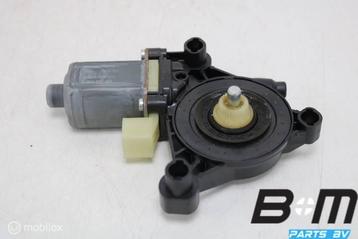 Raammotor rechtsvoor VW E-golf 7 5Q0959802C beschikbaar voor biedingen