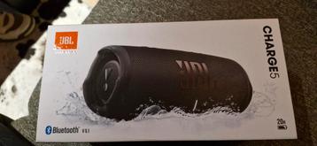JBL CHARGE 5 beschikbaar voor biedingen
