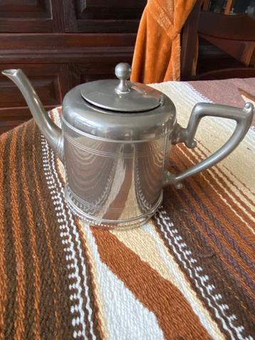 Theepot Kurz. CK. Tiel Holland beschikbaar voor biedingen