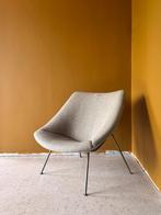 Pierre Paulin ”Oyster ‘ Lounge Chair voor Artifort, Ophalen, Metaal, Minder dan 75 cm, Zo goed als nieuw