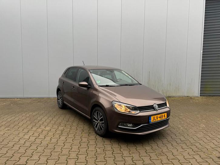 Volkswagen Polo 1.0 2016 Bruin Climate airco stoelverwarming, Auto's, Volkswagen, Bedrijf, Polo, ABS, Adaptieve lichten, Adaptive Cruise Control
