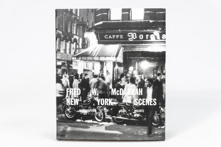 Fred W. McDarrah - New York Scenes, Boeken, Kunst en Cultuur | Fotografie en Design, Zo goed als nieuw, Fotografen, Ophalen of Verzenden