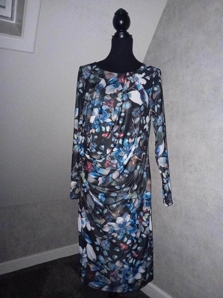 > Mooie jurk, Cadadía! z.g.a.n., Kleding | Dames, Jurken, Zo goed als nieuw, Maat 42/44 (L), Blauw, Knielengte, Ophalen of Verzenden