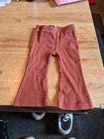 Leuk broekje maat 68, Kinderen en Baby's, Babykleding | Maat 62, Broekje, Jongetje of Meisje, Ophalen of Verzenden, Zo goed als nieuw