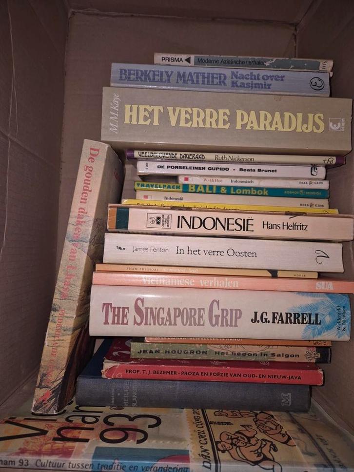 Verhalen & geschiedenissen uit Azië, Boeken, Partijen en Verzamelingen, Gelezen, Ophalen of Verzenden