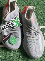 Yeezy 350 v2 tail light, Kleding | Heren, Schoenen, Overige kleuren, Nieuw, Ophalen of Verzenden, Sneakers of Gympen