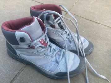 Wandelschoenen maat 36 beschikbaar voor biedingen