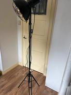 Industriële Filmlamp Vloerlamp, Huis en Inrichting, Lampen | Vloerlampen, Ophalen, Gebruikt, Metaal, 150 tot 200 cm
