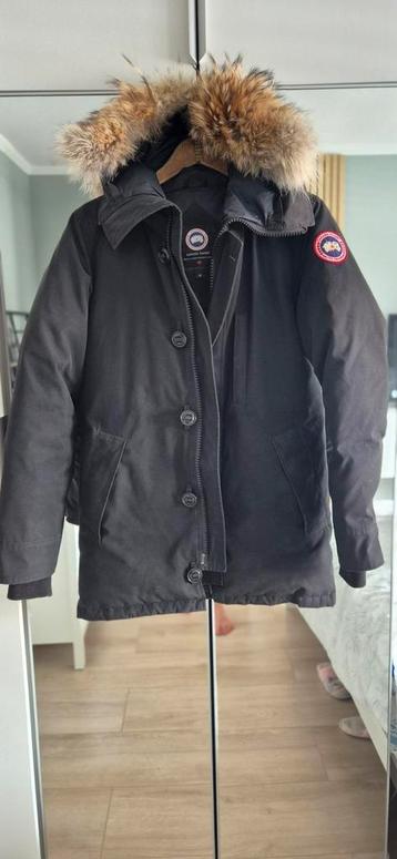 Canada Goose Winterjas Maat S beschikbaar voor biedingen
