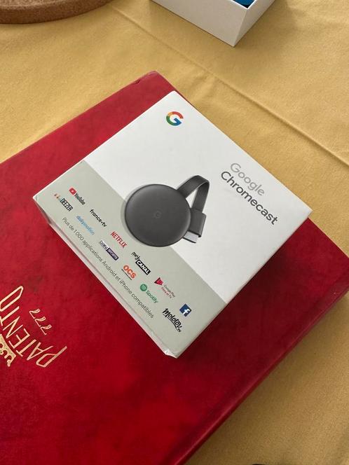 Google Chromecast v3 compleet in doos, Audio, Tv en Foto, Mediaspelers, Zo goed als nieuw, Zonder harde schijf, HDMI, Ophalen of Verzenden
