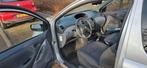 Toyota Yaris 1.3 16V 3DR Linea Luna 2002 Grijs, Auto's, Toyota, Voorwielaandrijving, 31 €/maand, 4 cilinders, 400 kg