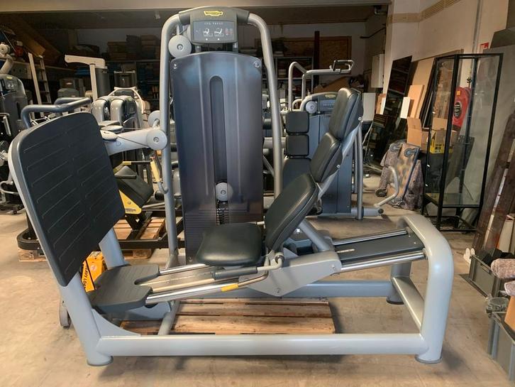 Technogym selection set in zeer nette staat, Sport en Fitness, Fitnessmaterialen, Zo goed als nieuw, Overige typen, Ophalen