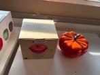 Pompoen mini cocotte le creuset oranje nieuw in doos, Ophalen of Verzenden, Zo goed als nieuw, Aardewerk, Overige stijlen
