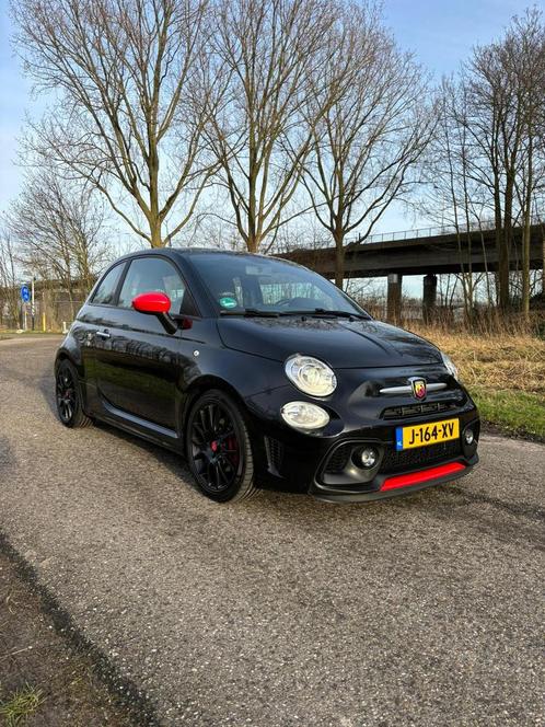 Fiat 500 1.4 T-jet Abarth C 118KW AUT 2017 Zwart, Auto's, Fiat, Particulier, ABS, Airbags, Airconditioning, Alarm, Bluetooth, Boordcomputer