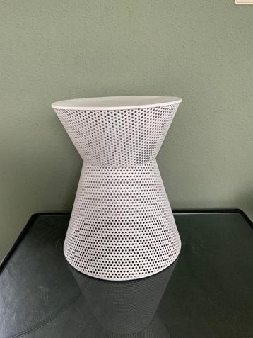 Space Age metalen design kruk van Pilastro beschikbaar voor biedingen