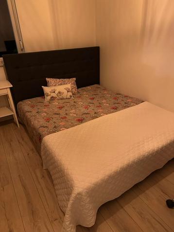 Tweepersoonsbed 180 220 + Matrassen en topper beschikbaar voor biedingen