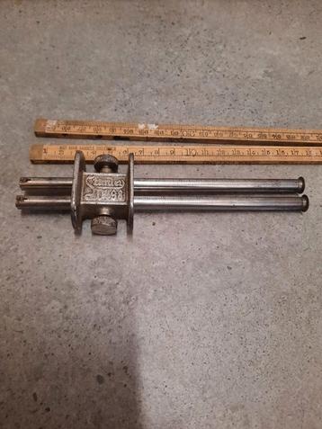  Zeldzame Stanley  NO 98 dubbel stalen kruishout  1920? beschikbaar voor biedingen