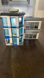 Mooie lego politiebureau, Kinderen en Baby's, Speelgoed | Duplo en Lego, Ophalen of Verzenden, Zo goed als nieuw, Complete set