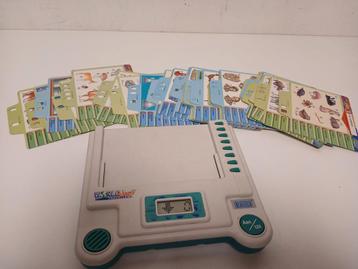Vintage Vtech world traveller wizzard met.kaarten beschikbaar voor biedingen