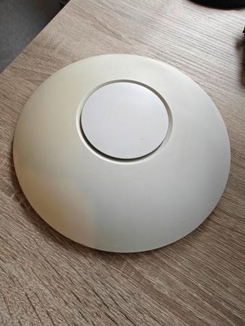 Unifi AC Long-Range (AC-LR) Access Point beschikbaar voor biedingen