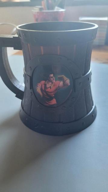 Disney Beauty and the Beast Gaston Beker beschikbaar voor biedingen
