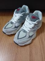 New Balance 9060 Unisex schoenen! Grey/White! Maat 41!, New Balance, Overige typen, Nieuw, Ophalen of Verzenden