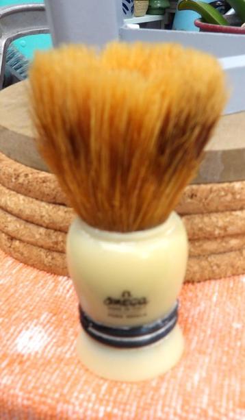 oude scheerkwast/ scheerkwast Omega/ made in Italy beschikbaar voor biedingen