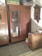 GROTE GAVE EIKEN LINNENKAST UIT GROOTMOEDERSTIJD, Ophalen