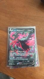 Galarian Moltres V, Hobby en Vrije tijd, Ophalen of Verzenden, Zo goed als nieuw