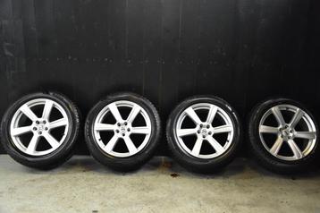 Een prachtig origineel winterset voor een Volvo XC90. beschikbaar voor biedingen