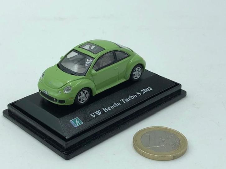 Volkswagen Beetle Turbo S 2002 Groen, Hongwell, Hobby en Vrije tijd, Modelauto's | Overige schalen, Zo goed als nieuw, Auto, Ophalen of Verzenden