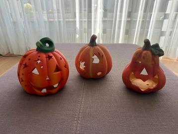 3 Halloween theelichthouders set beschikbaar voor biedingen