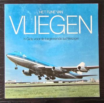 KLM Het Fijne van Vliegen - Luchtvaart Gids beschikbaar voor biedingen