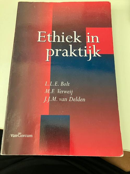 Ethiek in praktijk 2010, zevende druk, Boeken, Filosofie, Zo goed als nieuw, Ophalen of Verzenden