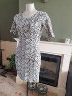 Kyra & Ko mooie grijs witte bloemen jurk S 36 | gratis verz, Kleding | Dames, Grijs, Knielengte, Kyra & Ko, Zo goed als nieuw