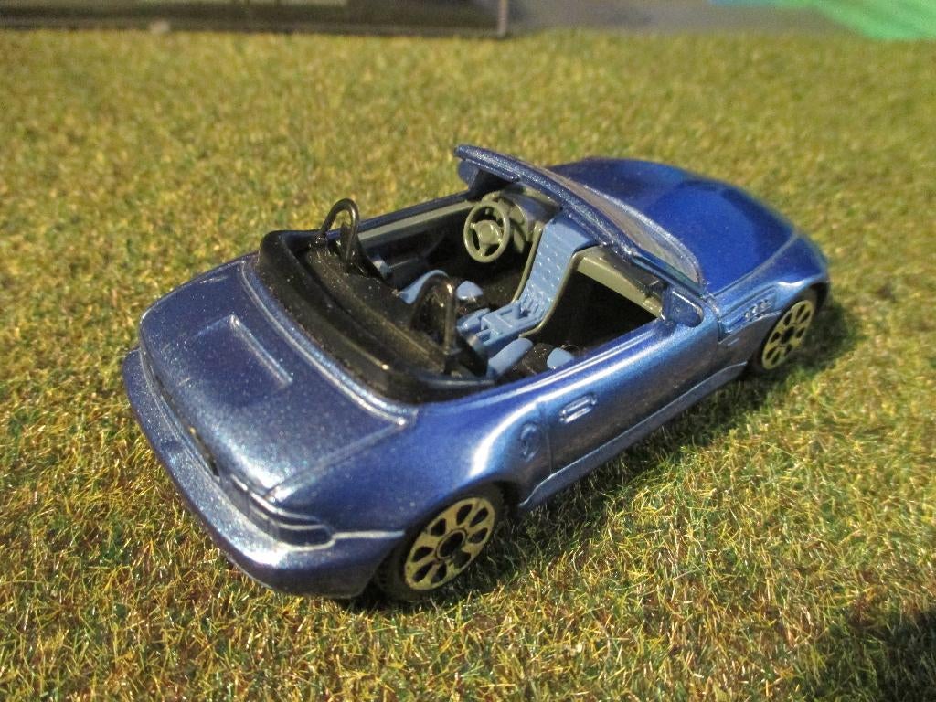 1:43 BMW E36 Z3 M - Bburago blauwmetallic, Hobby en Vrije tijd, Modelauto's | 1:43, Ophalen of Verzenden, Gebruikt, Auto, Overige merken