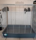 kleine voliere/ mega vogelkooi + toebehoren, Ophalen, Zo goed als nieuw, Metaal, Vogelkooi
