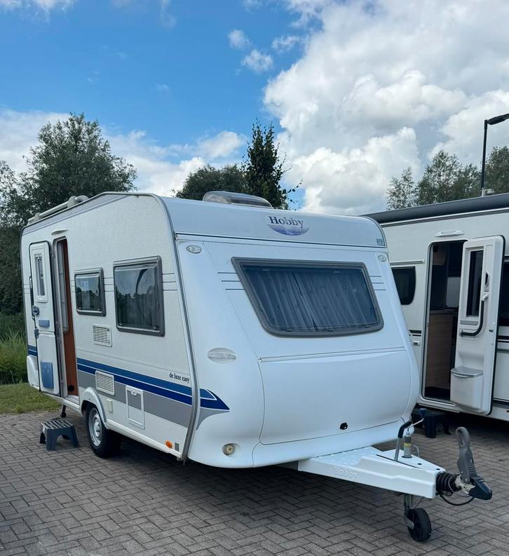 Hobby 450 UF De Luxe Easy, Caravans en Kamperen, Caravans, Particulier, tot en met 4, 1000 - 1250 kg, Rondzit, Hobby, Dwarsbed