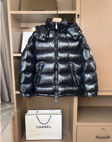 Moncler Maya Jas ( NFC Chip) beschikbaar voor biedingen
