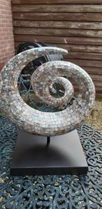 Mooi ingelegde mozaiek sculptuur op vierkante voet supteer, Ophalen of Verzenden, Nieuw